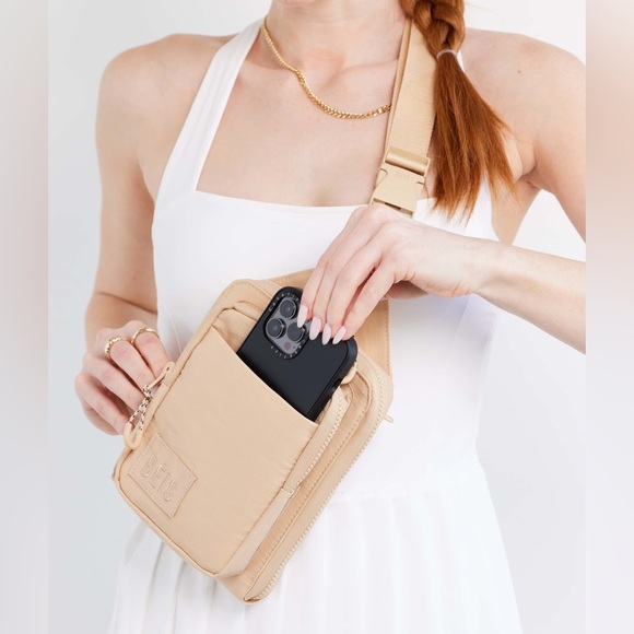 NEW BEIS THE SPORT SLING
IN BEIGE - Picture 11 of 16